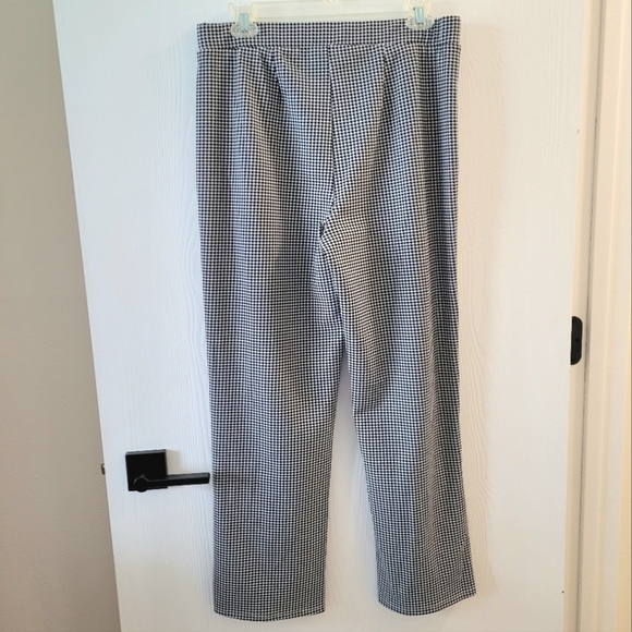 New! Houndstooth Black and White Pants - Picture 3 of 5